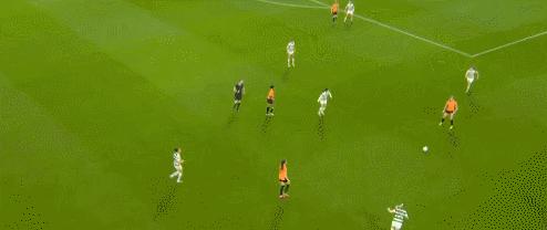 3-1大逆转！中国女足小将创历史，掀翻领头羊，入围年度最佳提名