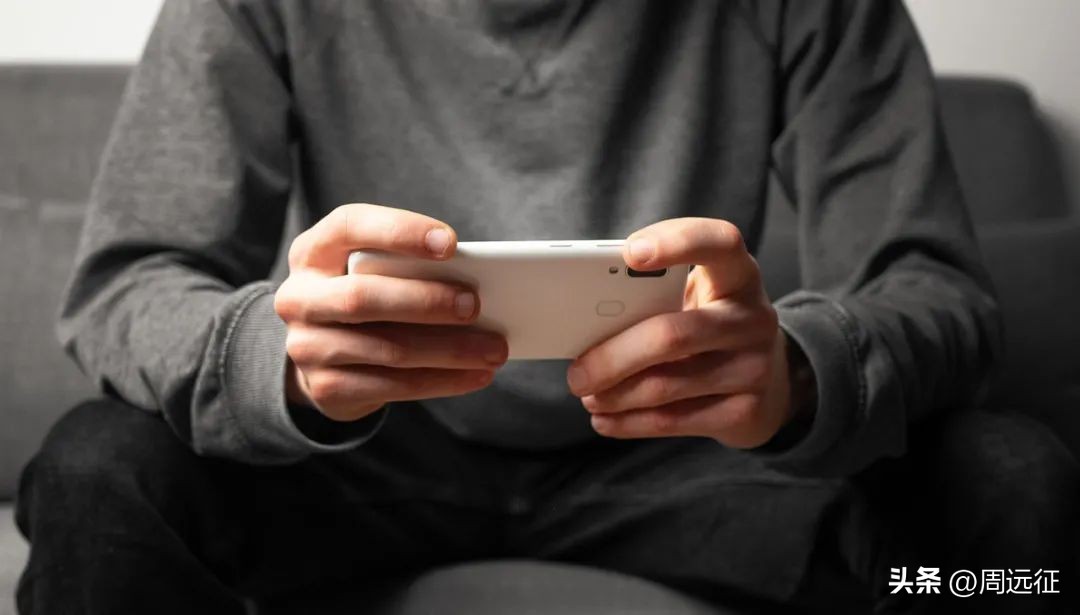 亏损进一步扩大,亏损状态加大投资