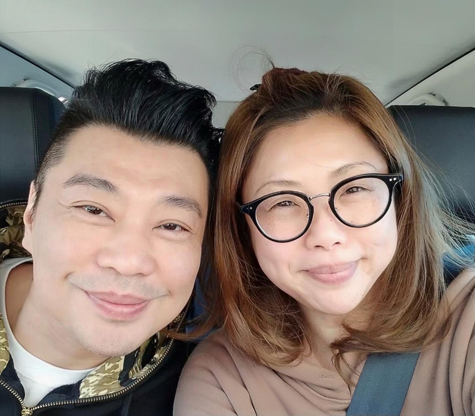 棣欐腐鐢锋槦鎭嬫儏鏇濆厜,棣欐腐鍦堝濂冲弸