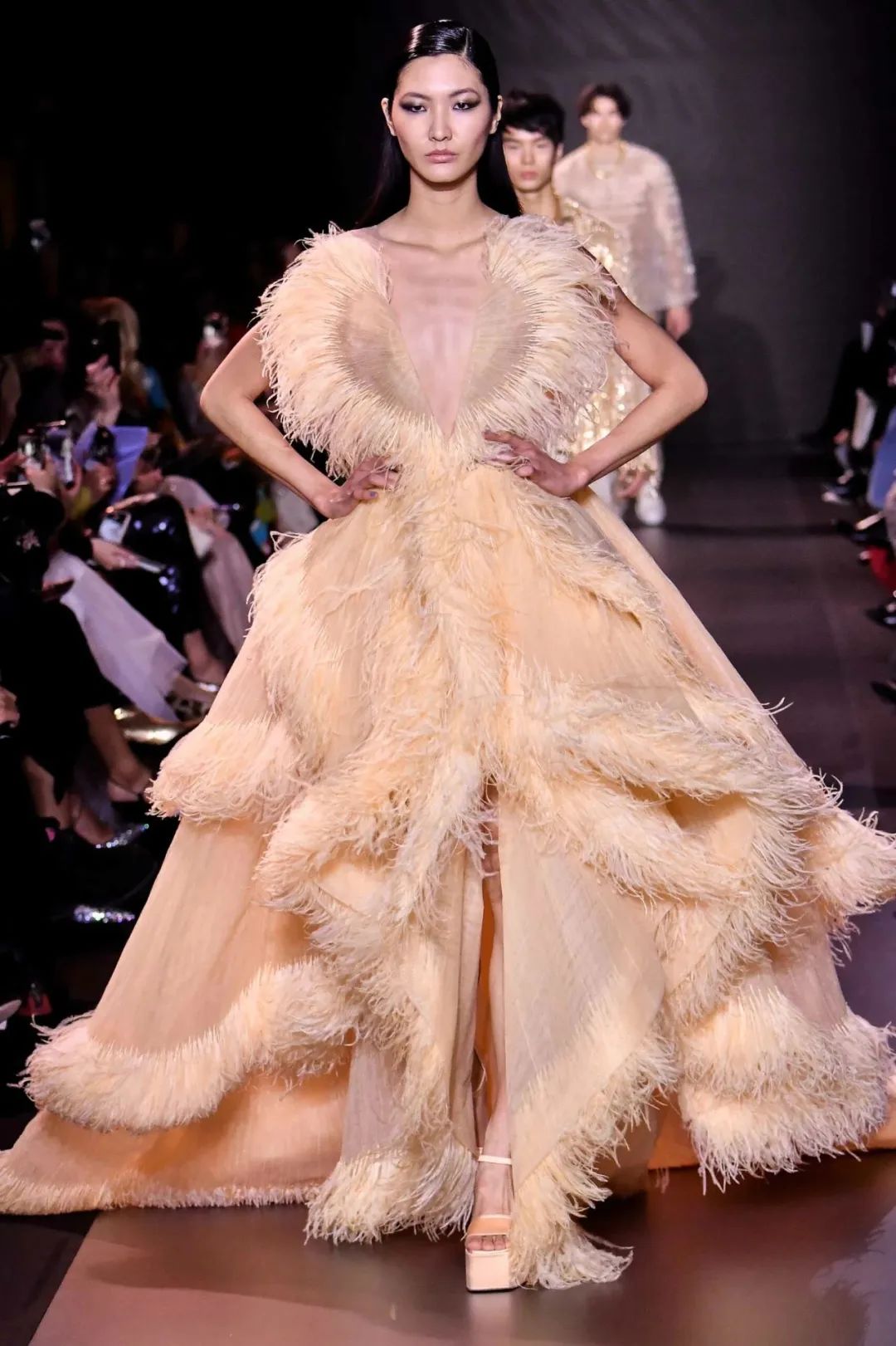 georgeshobeika2018时装秀完整版,georgeshobeika2018年的秀场