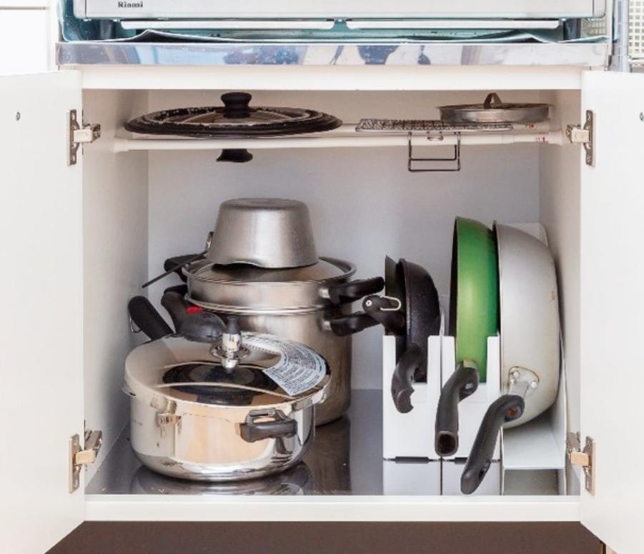 厨房柜子别再这样乱摆了,厨房空间不够有必要做抽屉吗