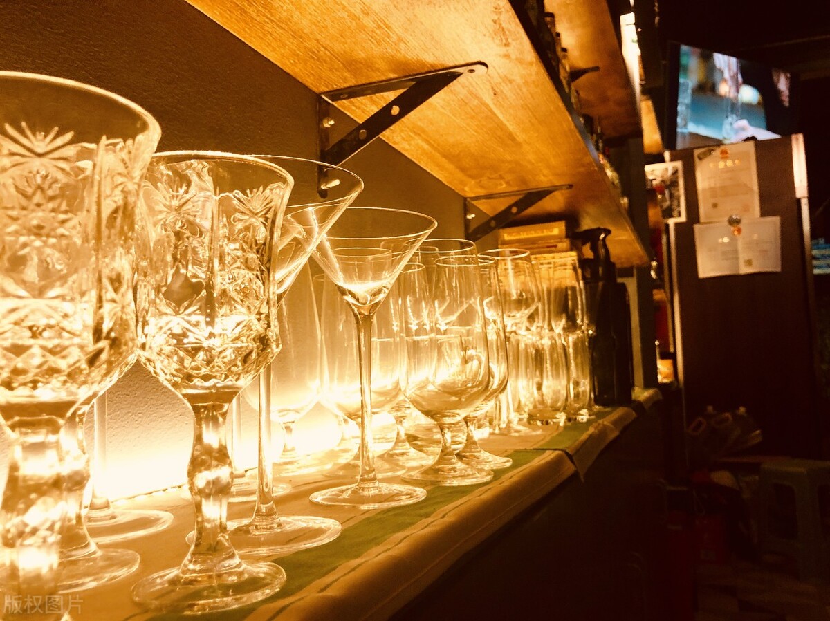 中国的酒文化深度好文,浅谈中国酒文化2500字