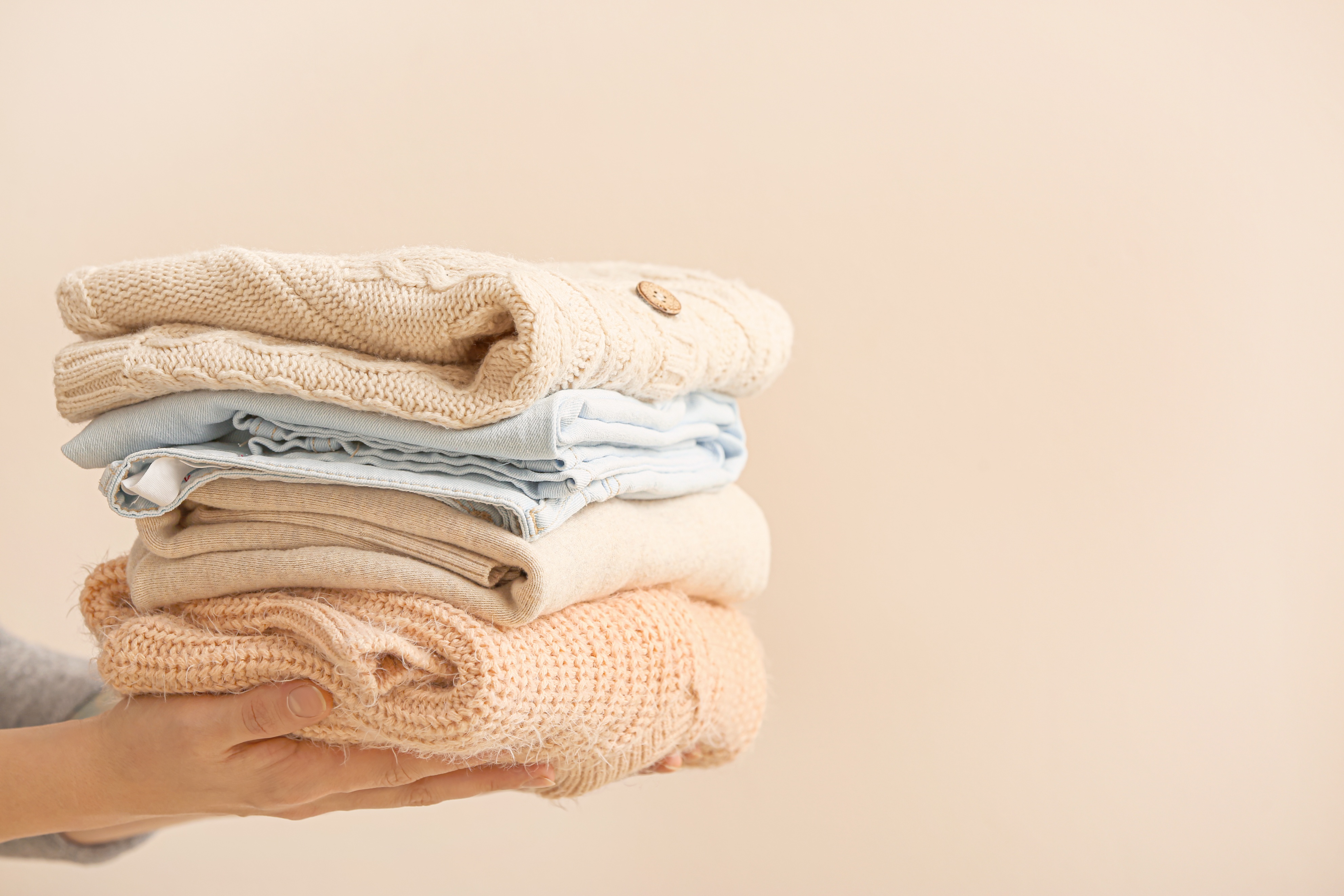 羊毛羊绒的清洗方法,羊毛织物洗缩水怎么还原