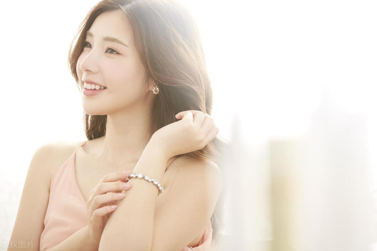 暧昧期聊成朋友了怎么办,聊得挺暧昧的女孩突然冷淡怎么办