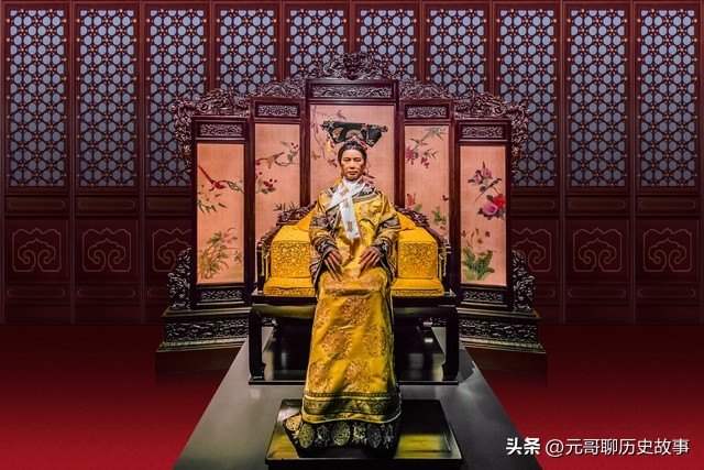 您知道袁世凯是啥时候产生了当皇帝的想法的？