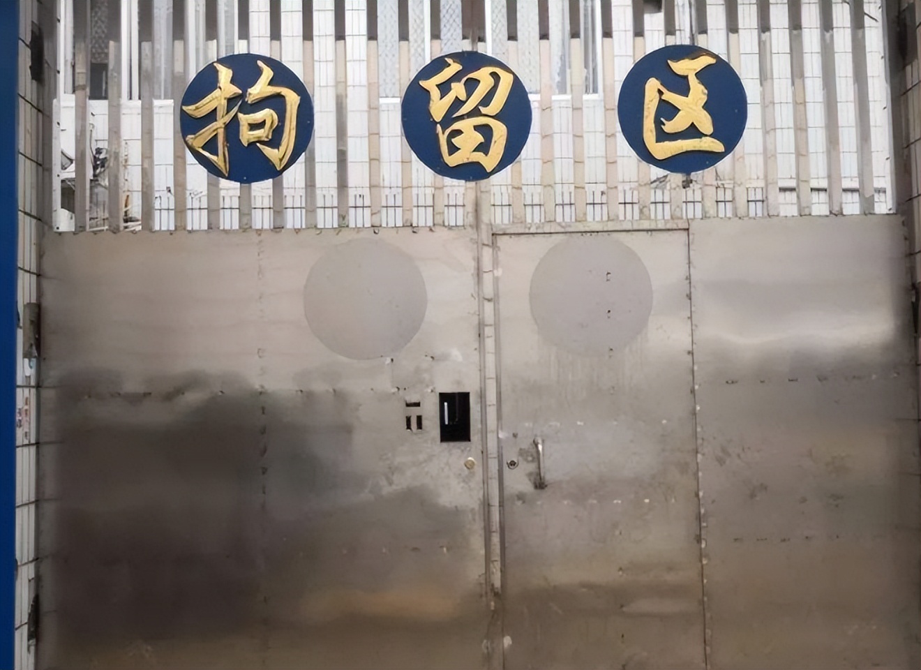 湖南新闻9岁女孩被人贩子拐走,17岁少女被拐后反把人贩子卖了