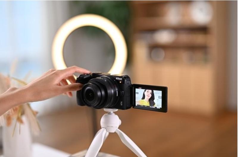 哪款拍照相机可以和尼康z30对比,相机尼康z30价格