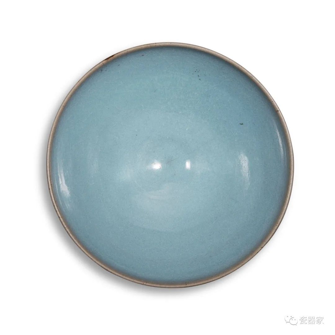 苏富比瓷器秋拍 (苏富比19年香港瓷器春拍)