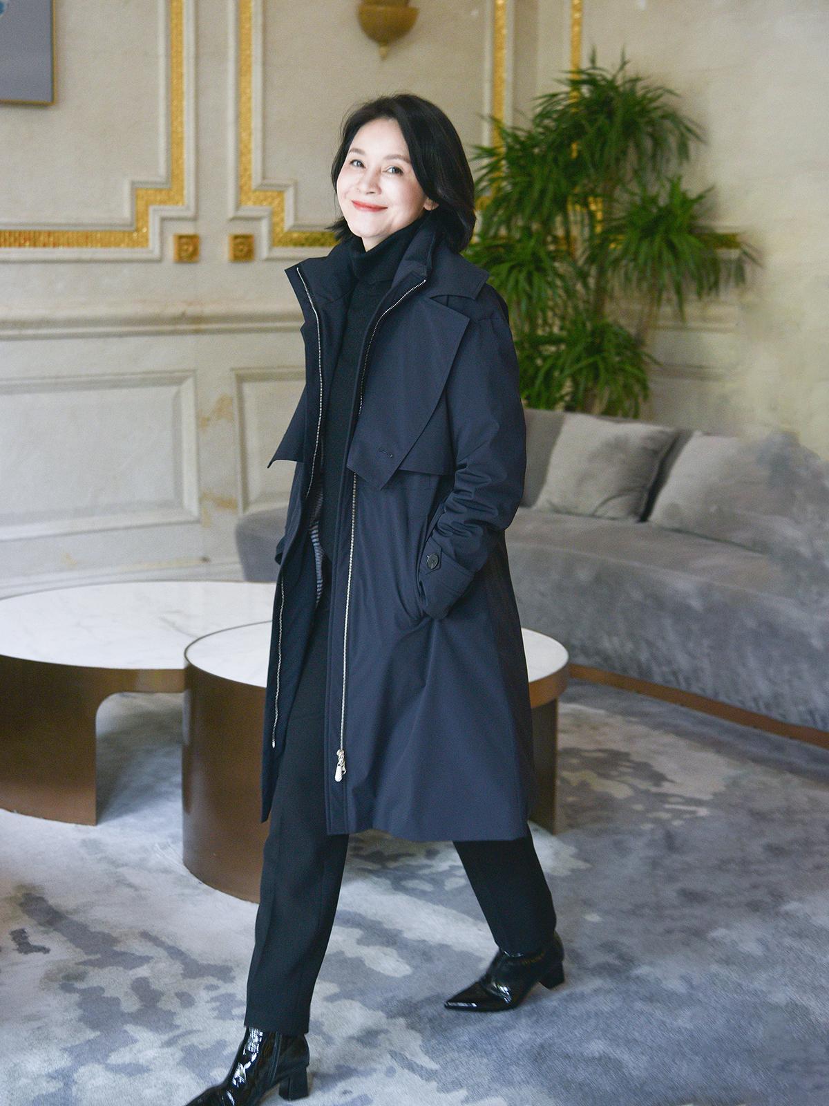 春季长得瘦的女生穿什么外套好看,肩宽背厚学生党适合什么秋季外套