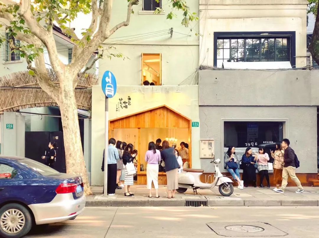 疫情下艰难生活的打工者,疫情下艰难生存的90后创业者