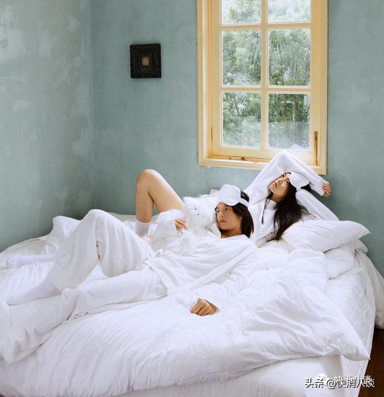 欧阳娜娜自创品牌多款产品售罄,标价988元浴袍成本却不足100元,网友:专坑粉丝钱