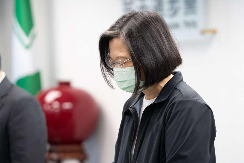 25家美*火军**商窜台，要和台当局联手造*器武**，蔡英文吓得不敢窜见