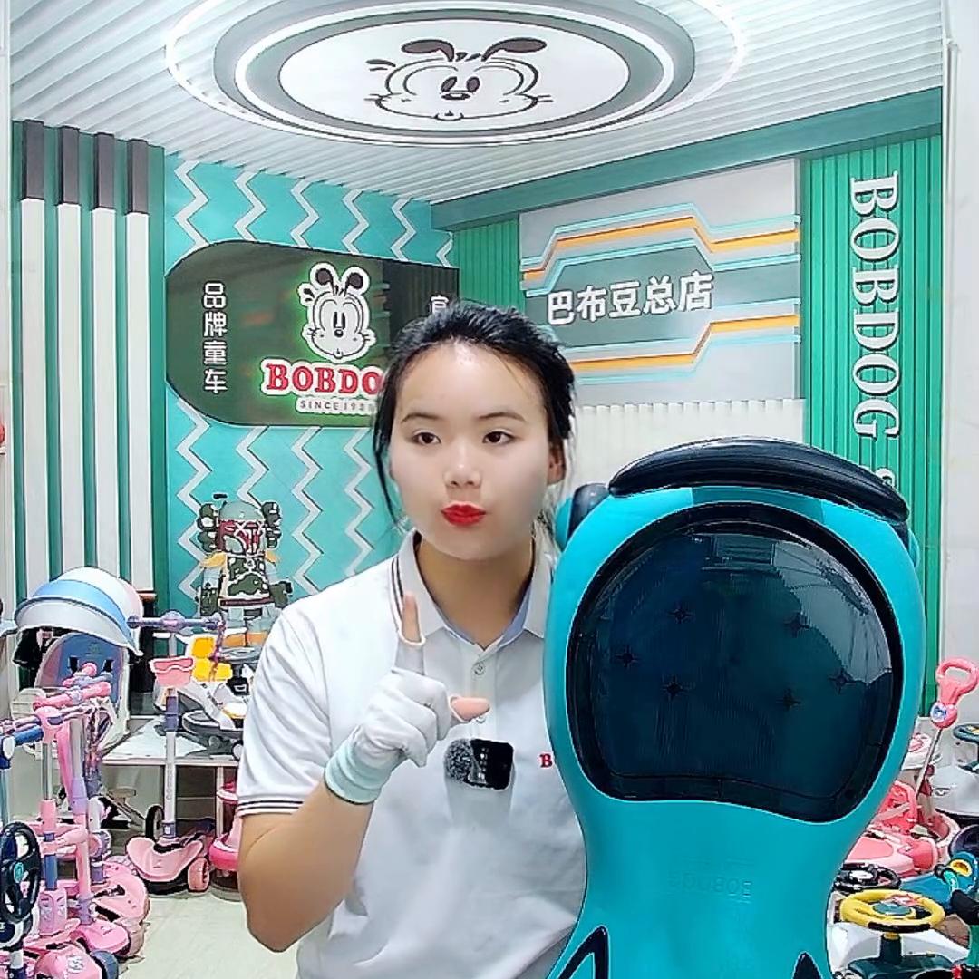 多功能扭扭车,儿童炫彩三轮车玩具