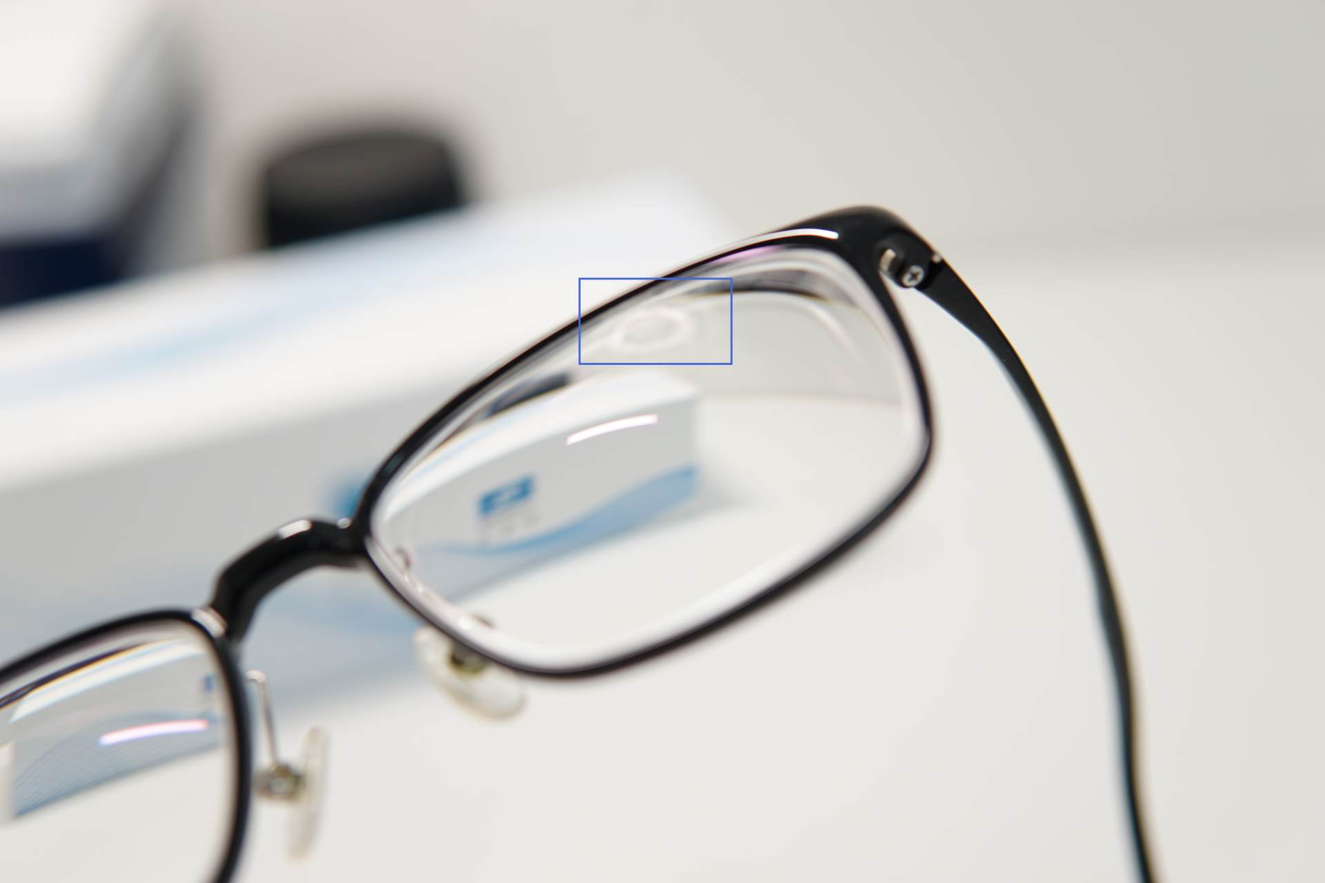 依视路钻晶怎么选,依视路钻晶a41.6属于什么档次