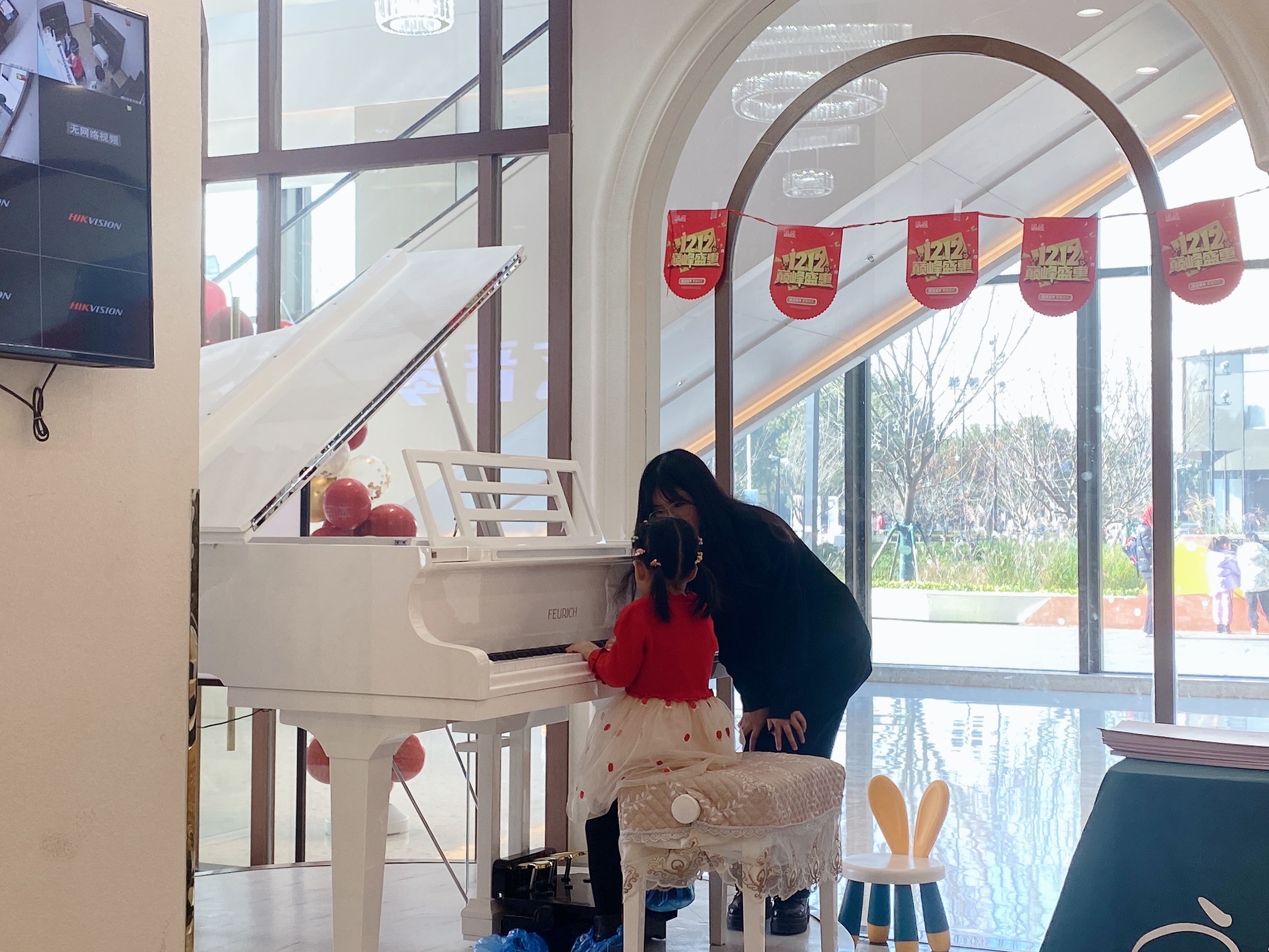 自学钢琴怎么样去练习伴奏,自学钢琴伴奏