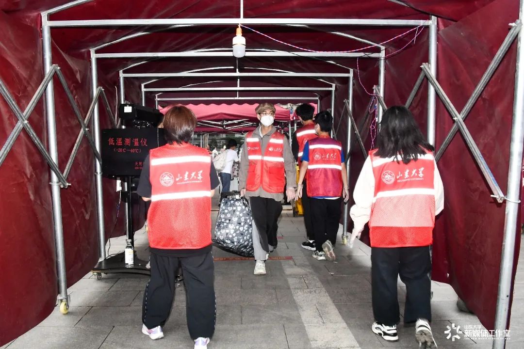山海有相逢风雨有归期,山海有相逢相见有归期