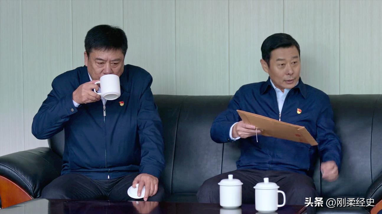 狂飙经不起推敲,狂飙不能看吗