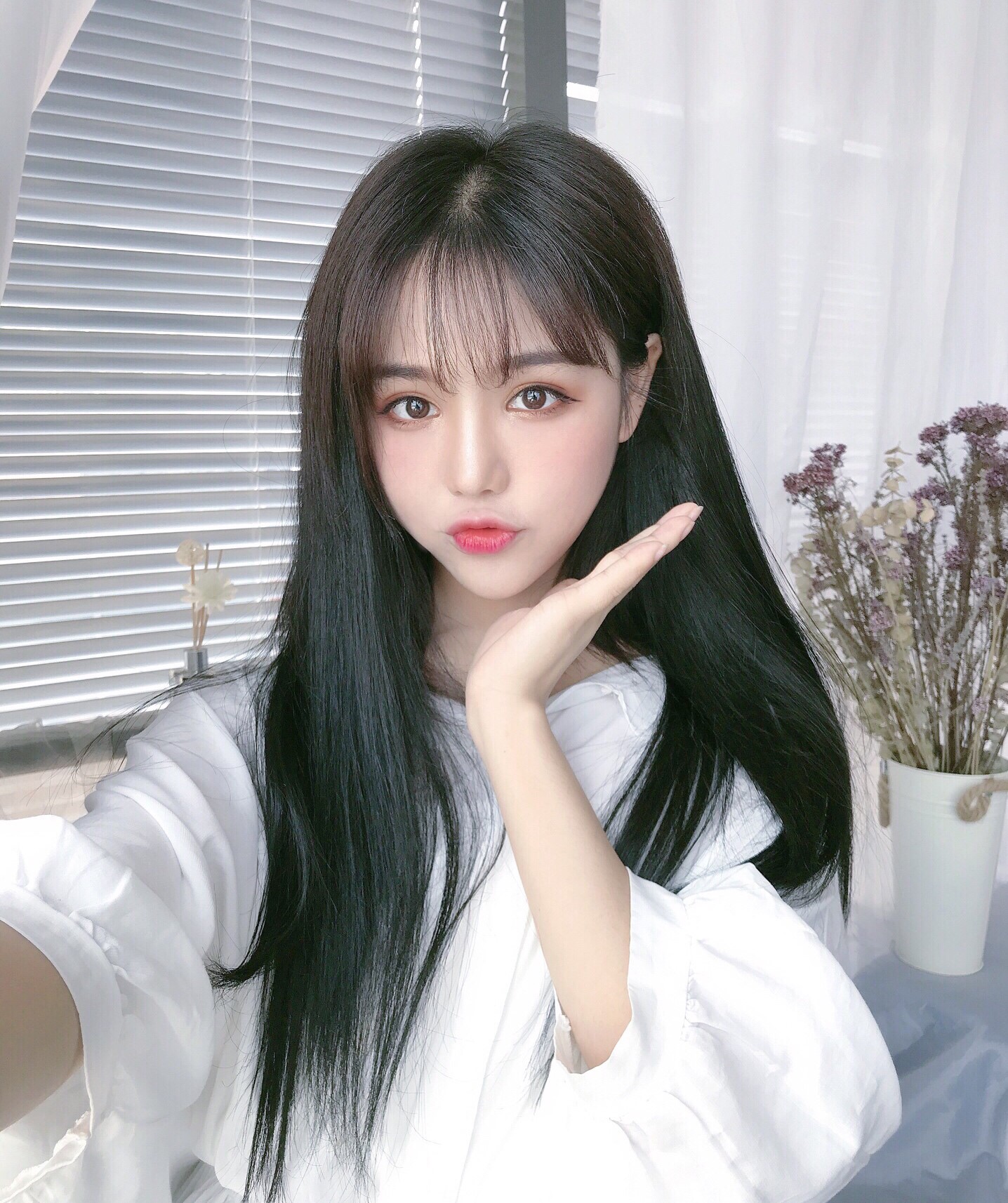 女朋友生气不理人不回信息怎么哄,惹女朋友生气了怎么哄高情商句子