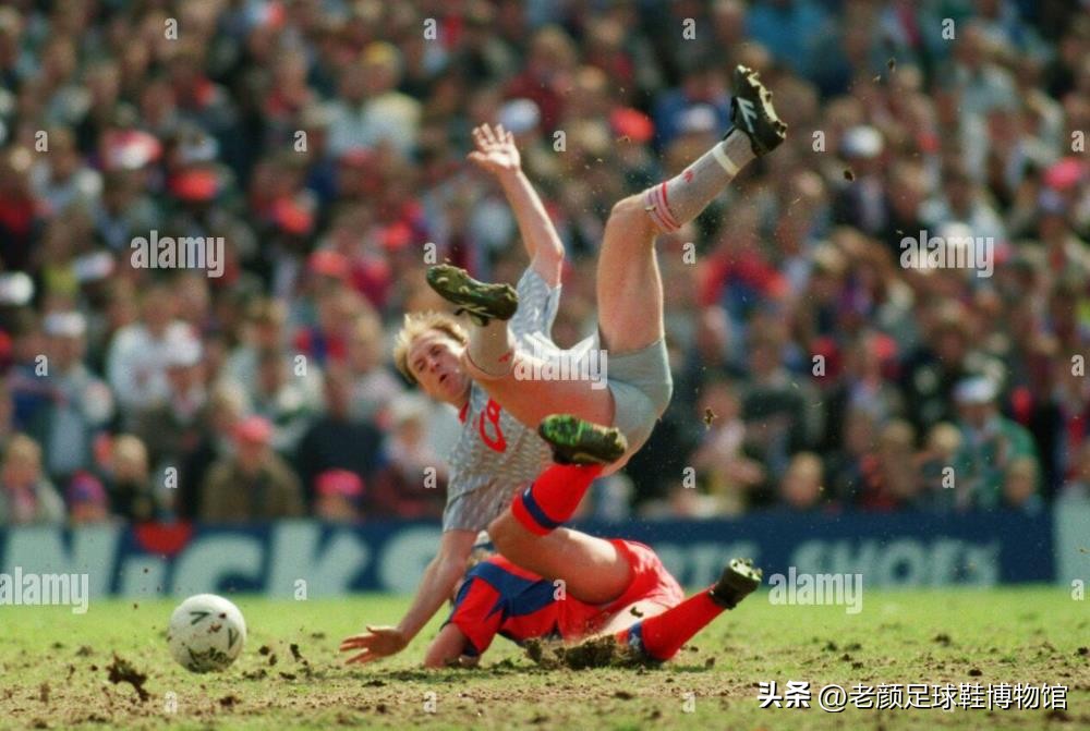 英国足坛四位顶级球星代言的超冷门球鞋，国内球迷可能从来没见过