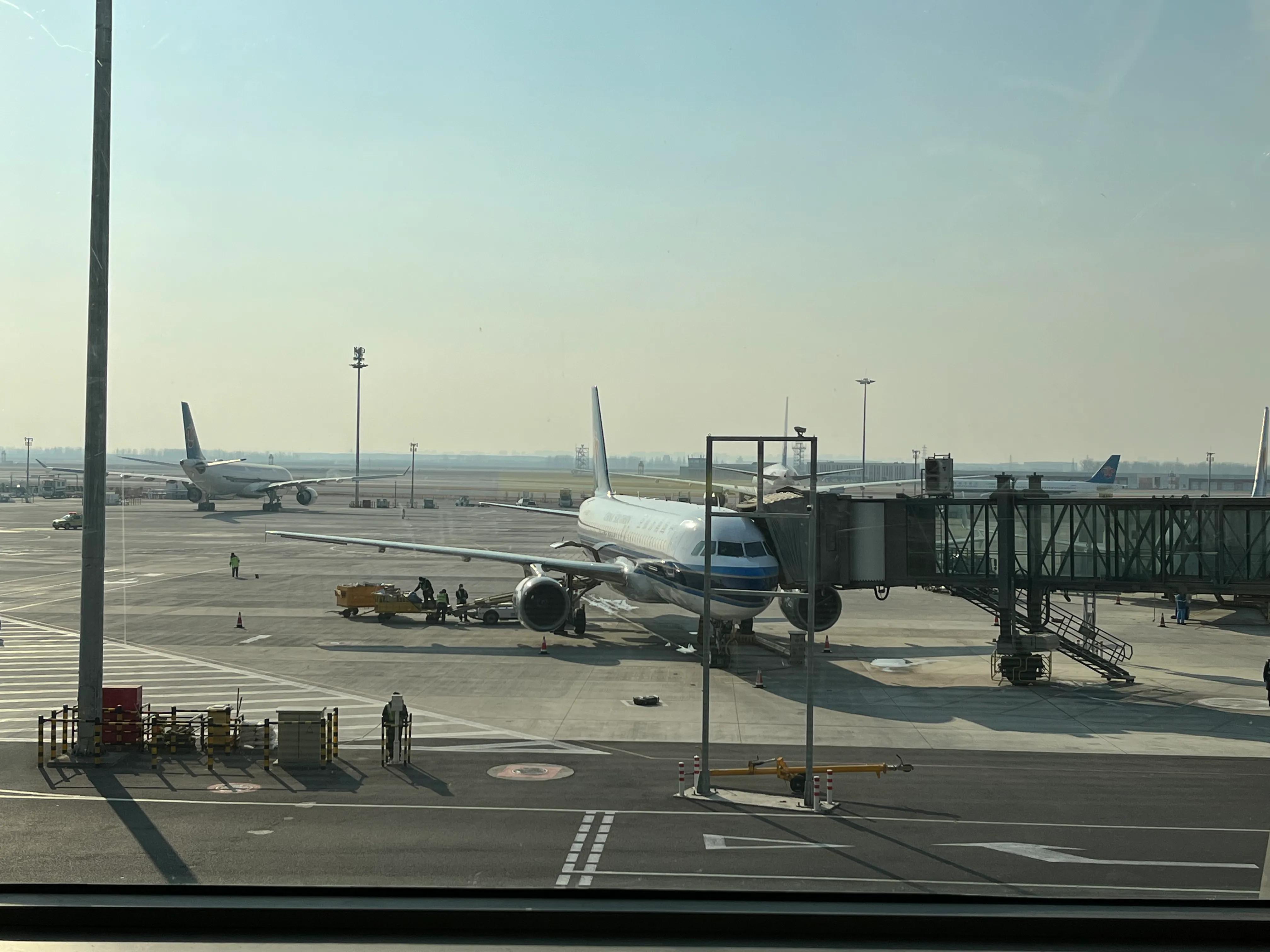 第一次坐飞机行李托运详细流程,第一次网上购票坐飞机详细流程