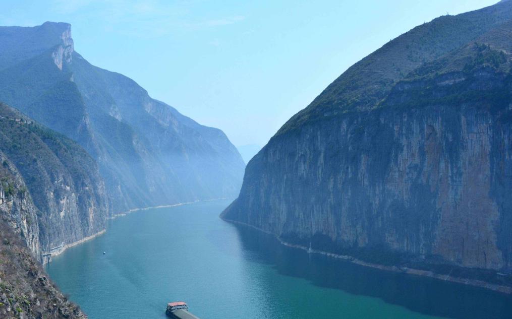 增加财运的办公桌布置,办公桌布置招财