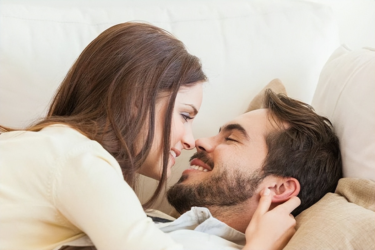 夫妻生活时，使用润滑剂对身体有害吗？医生：做好4点避免伤害