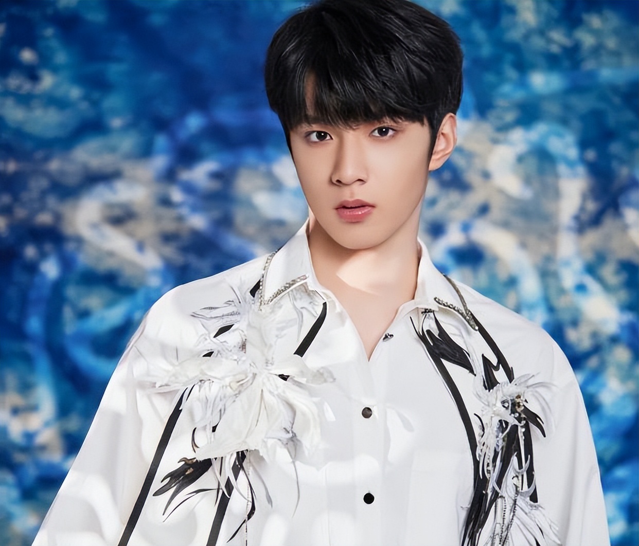 时代少年团刘耀文原名什么,时代少年团刘耀文是全能ace吗