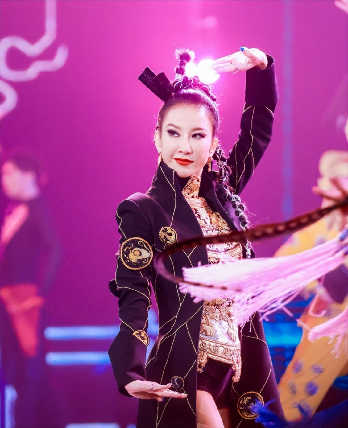 李玟的这一生有多坎坷,李玟的背后有多少心酸