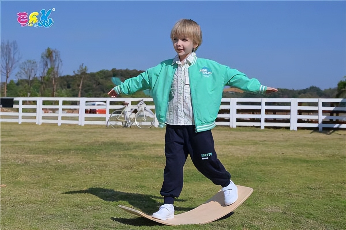 童装品牌尾货批发一手货源,批发童装衣服一手货源