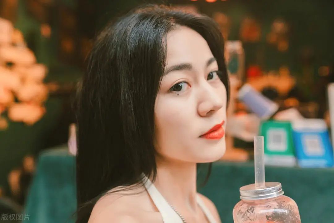 染完头发头皮头屑大块怎么处理,染头膏染完头发很痒有头屑怎么办