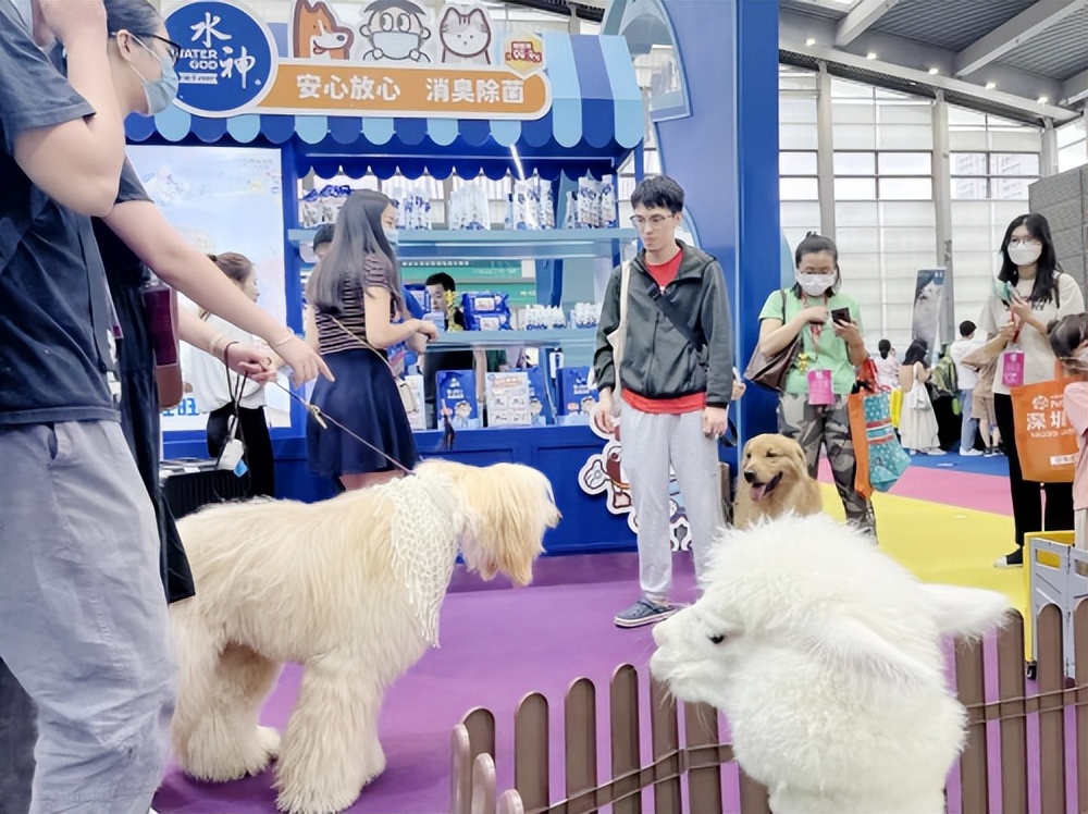 旺旺布局宠物赛道，子品牌水神引爆深宠展