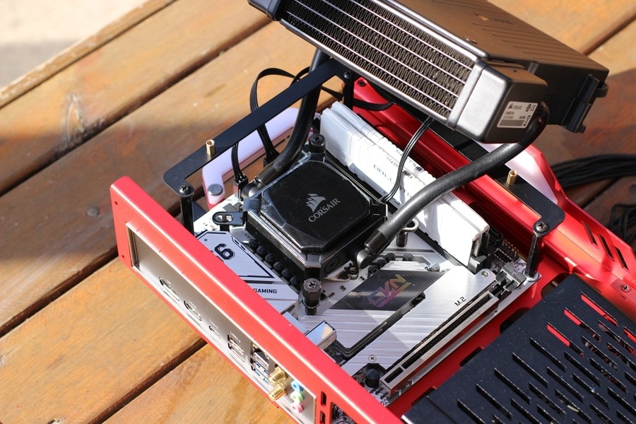 钢铁侠定制电脑,钢铁侠游戏主机