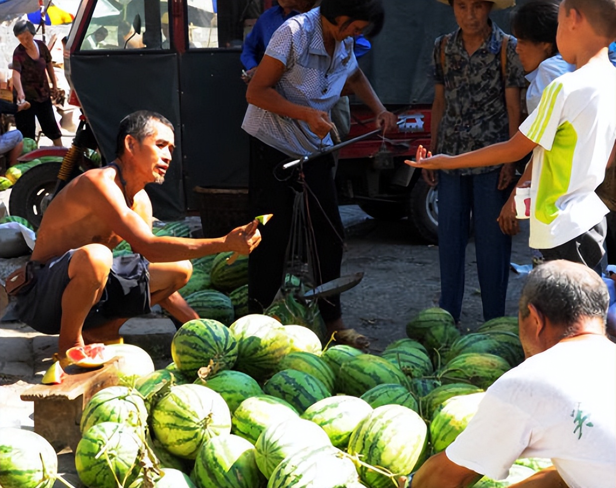 东北农村1000多米的大集,东北农村大集有什么好玩的
