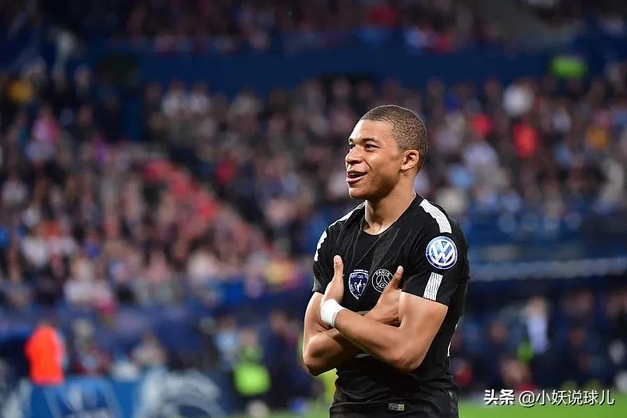 足坛现役十大前锋阿扎尔,当今足坛最好的十大前锋