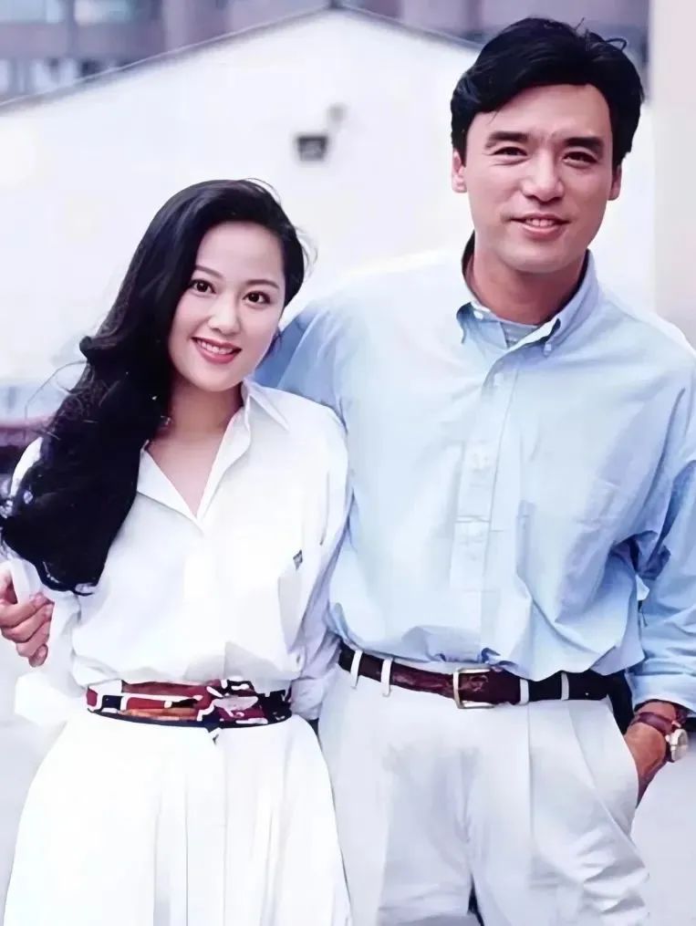 心机女搞垮富豪,拜金女把土豪搞破产完整