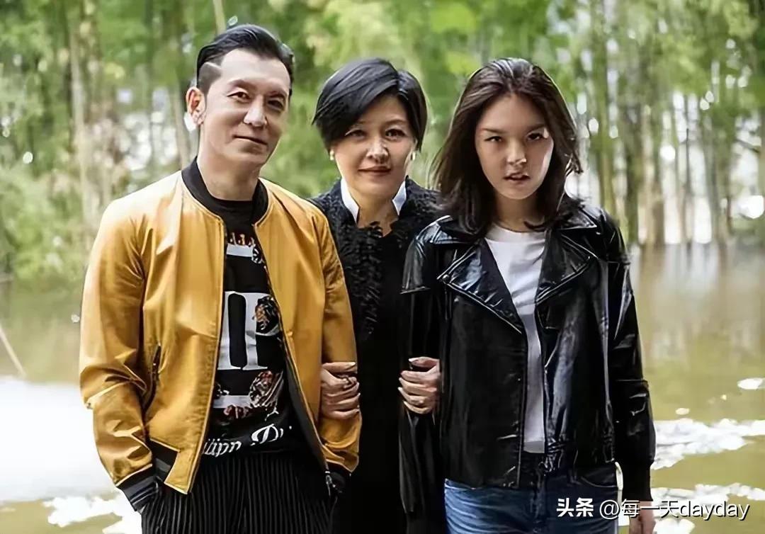 李咏女儿法图麦照片曝光,李咏女儿法图麦作为演员出道