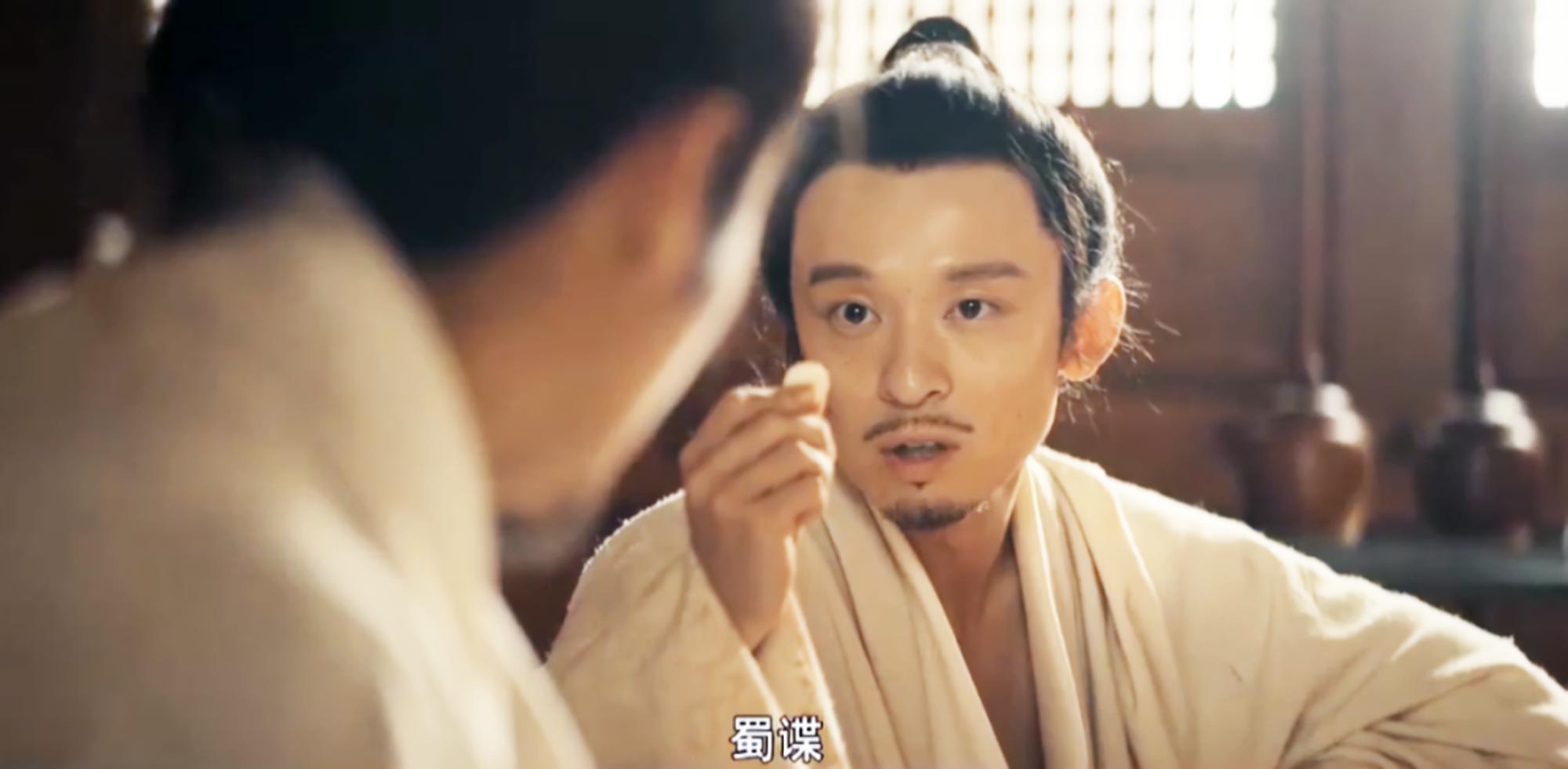 开播后已拿下3个第一,中国首部破百亿的谍战剧