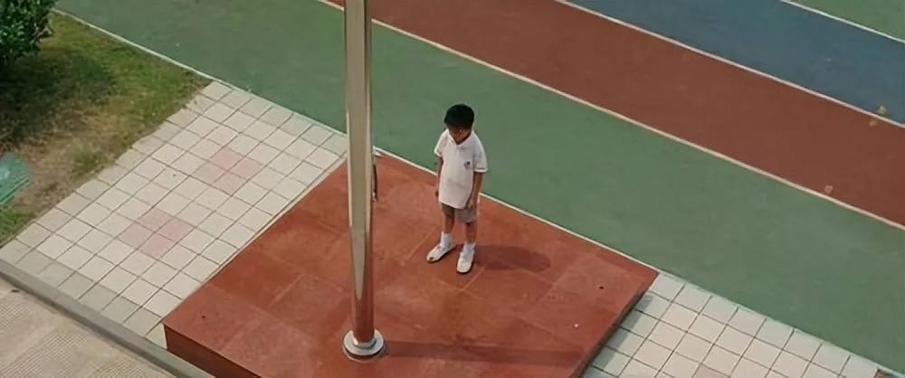 罚站晕倒死亡官方回应,学生疑罚站中暑去世