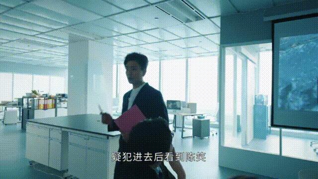 4集就下线8人，演员大换血，刚播就上17个热搜，《法证5》真爆了