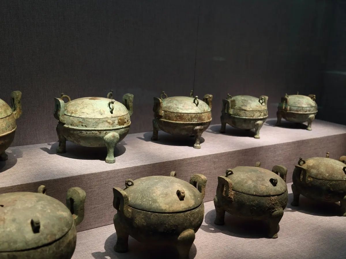 葫芦压窗台有福自然来什么意思,葫芦压窗台财源滚滚来是啥意思