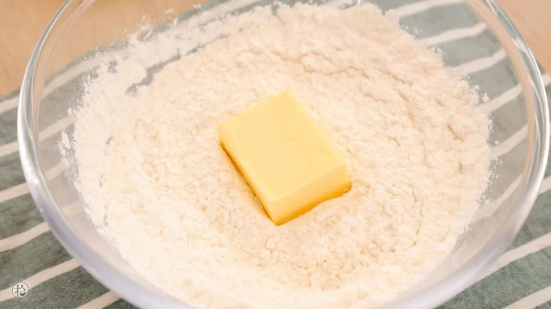 芋泥肉松三明治吃一口就会沦陷,一口就能惊艳到的香酥芋泥