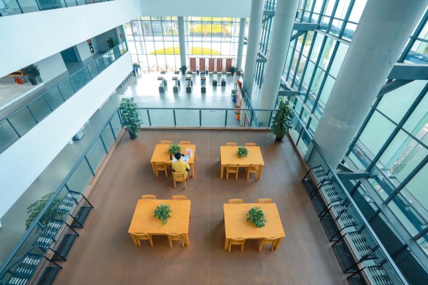 上了深圳职业技术学院有什么好处,选深圳职业技术学院真的很好吗