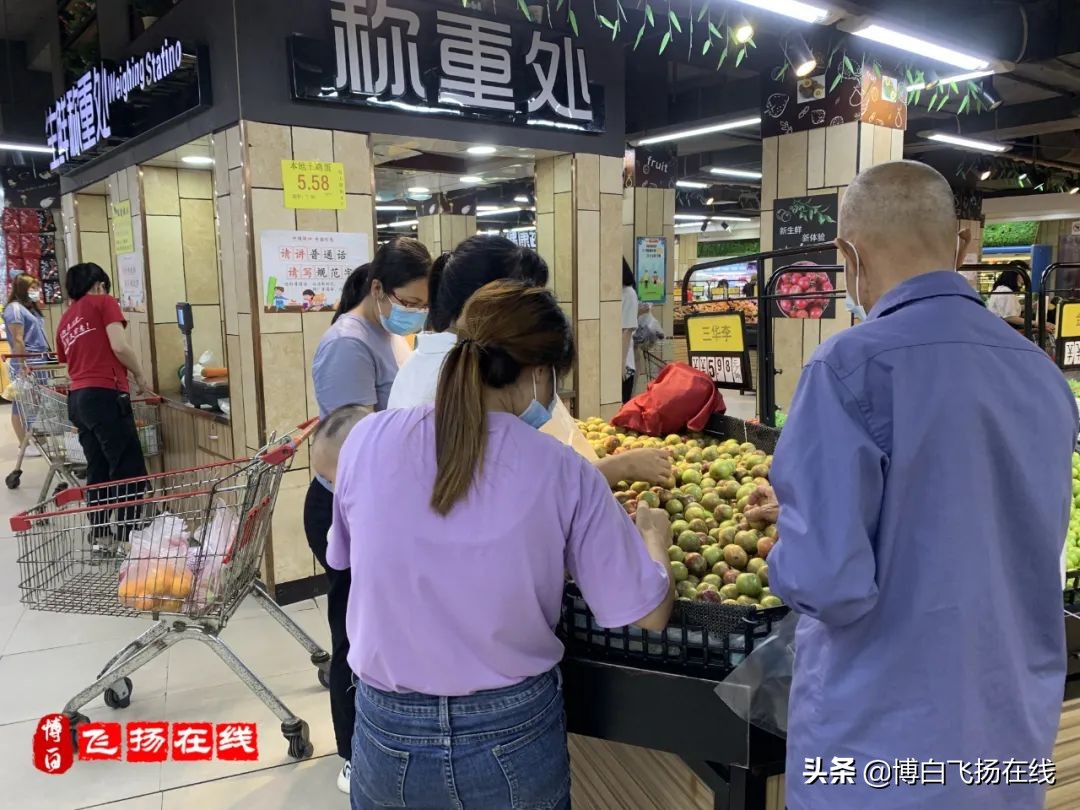 博白街“土豪”应季水果光环不在，全款拿下食到厌