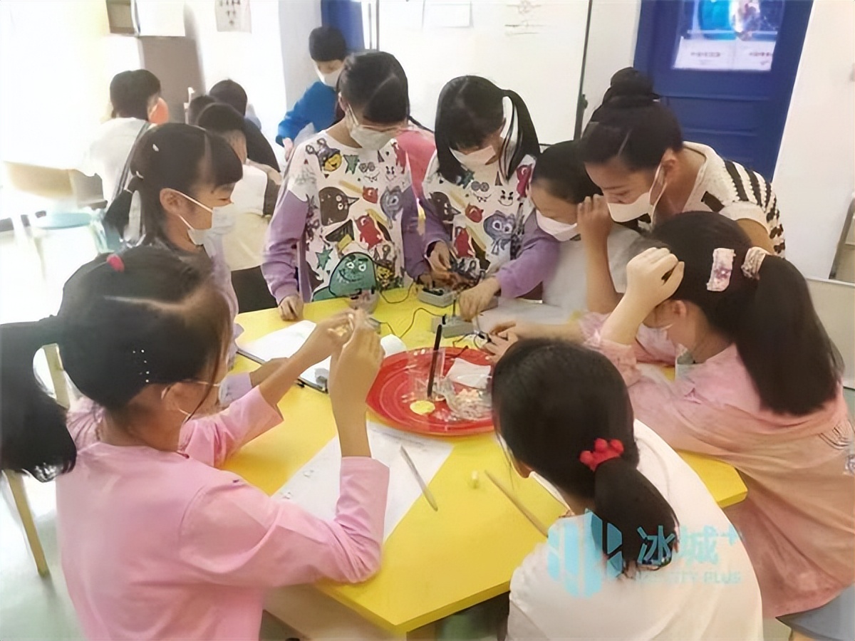 科学六一活动,六一参观九号科学宇宙探索馆