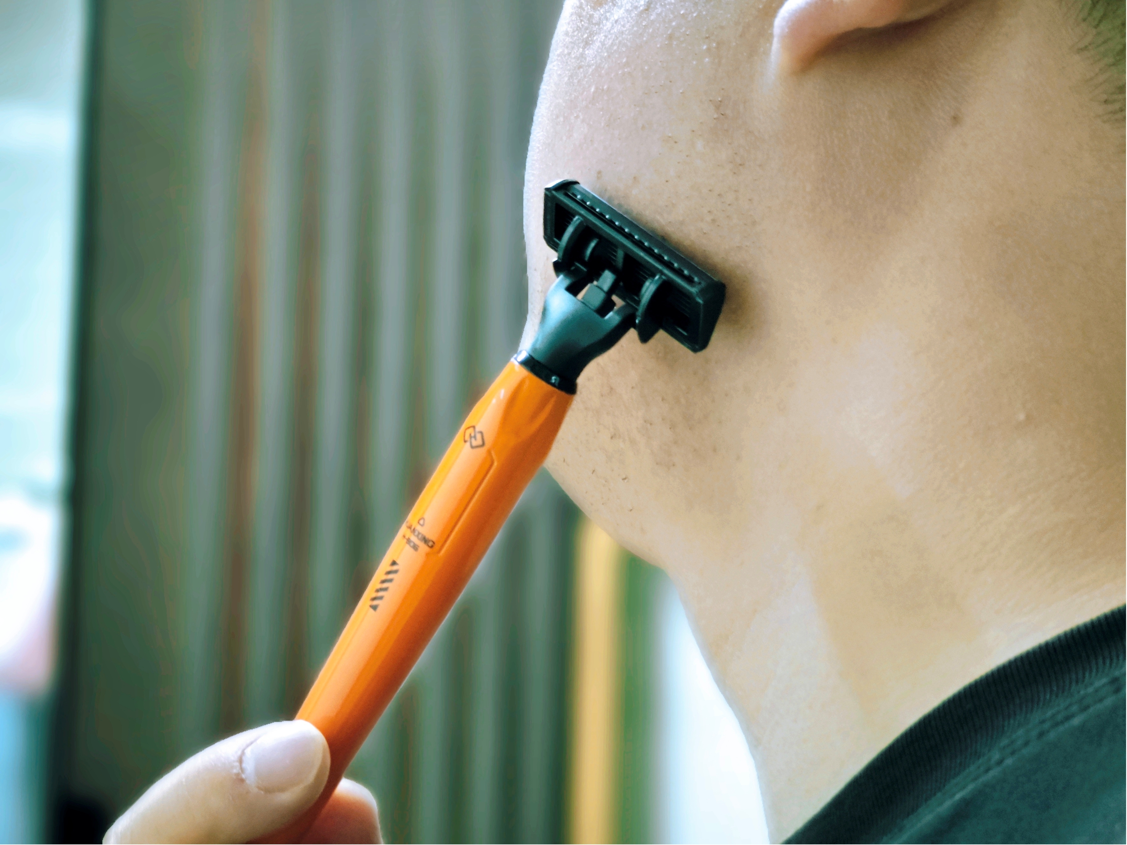 女生实用礼物高级感剃须刀,送男生小众又高级的礼物剃须刀