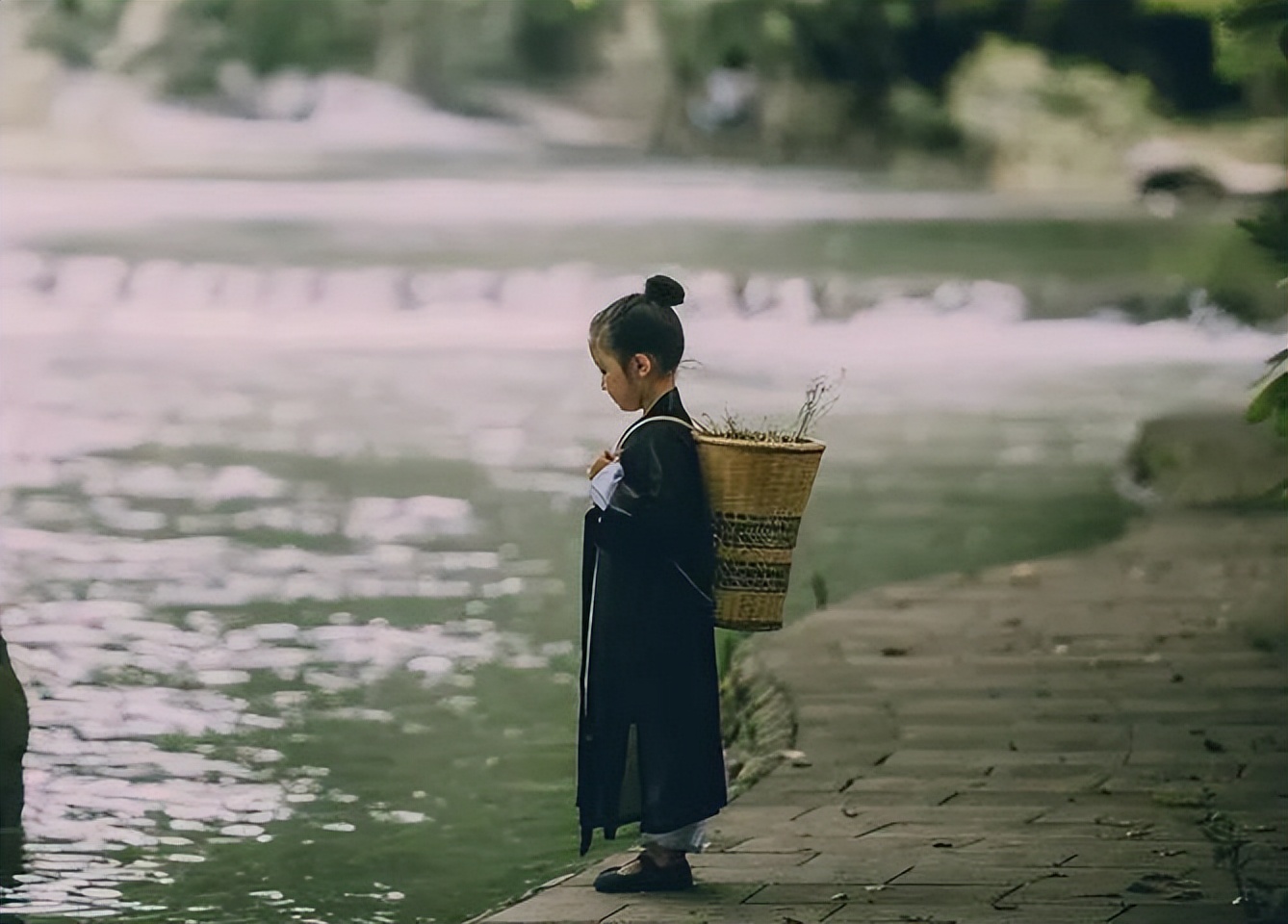 坚持锻炼给自己一个健康的身体,每天坚持运动也可以让身体更健康