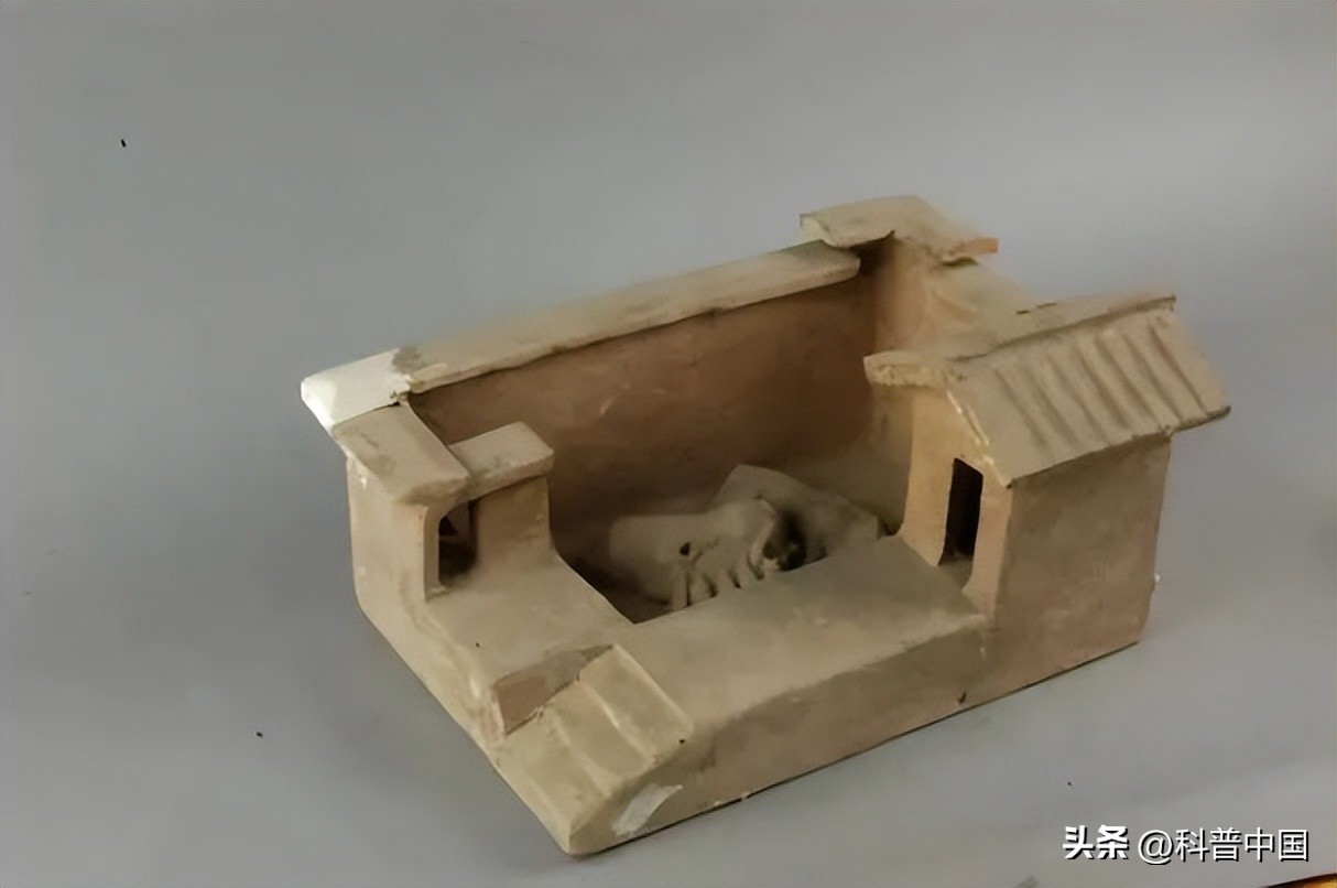 考古学家挖出来几百年前的厕所,考古挖出奇葩东西