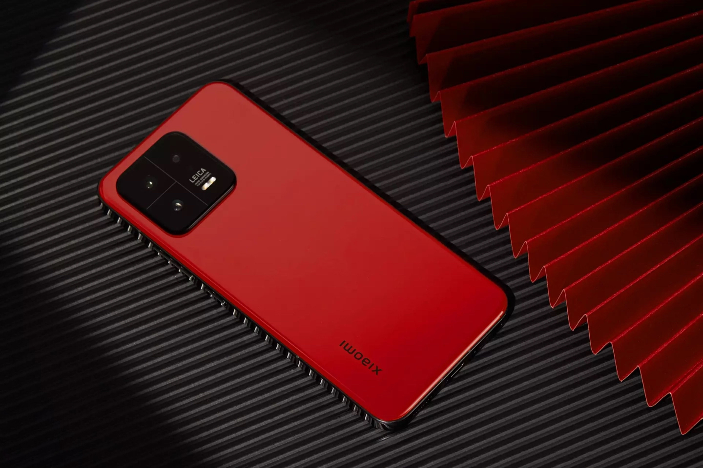 各品牌同价位手机对比小米13pro,手机小米13pro值得入手吗