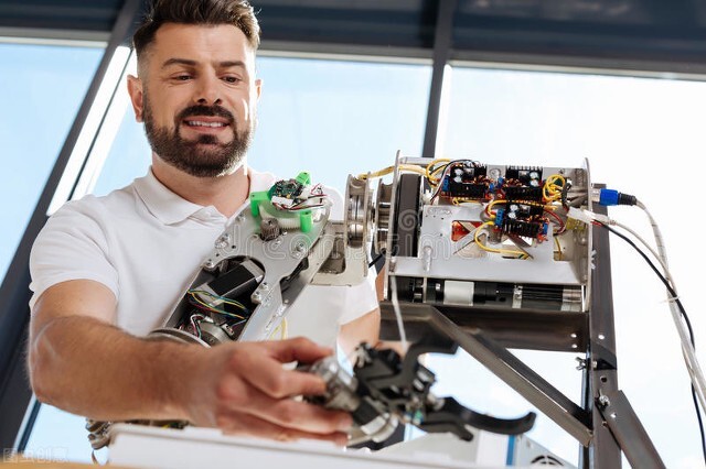 机电一体化专业学哪些科目,职高机电专业主要学什么