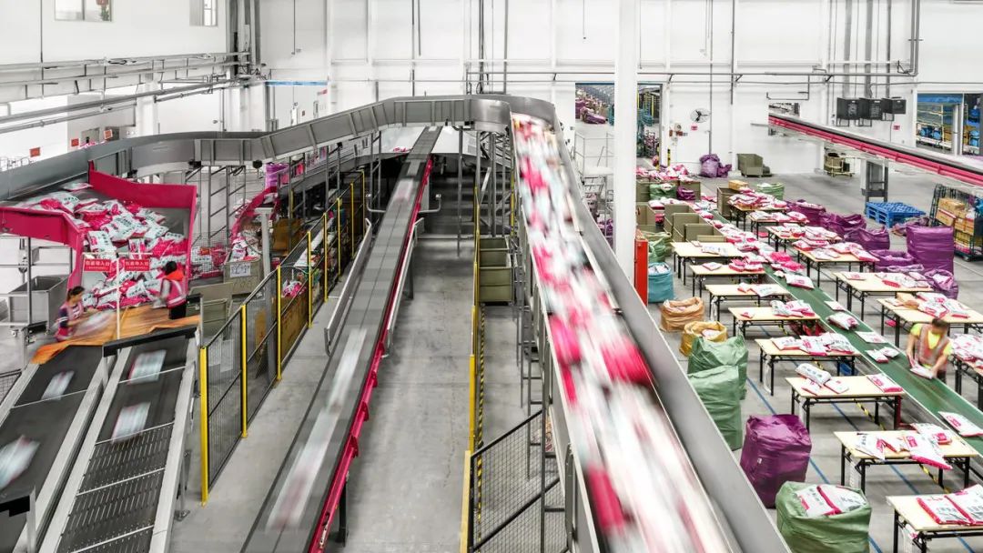 京东阿里唯品会,阿里巴巴京东唯品会之间的竞争